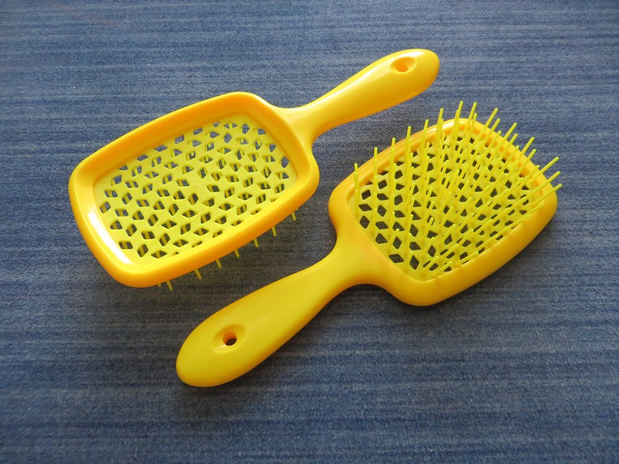 Plastic Hairbrush WDH2899 - plastic hair brush
